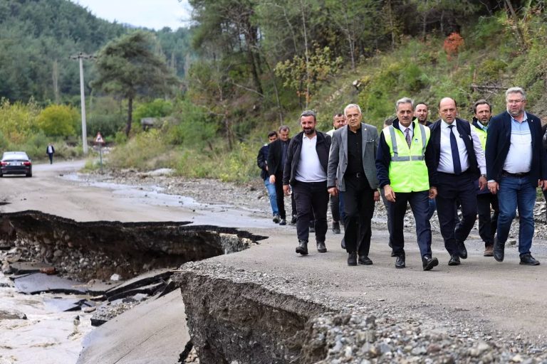 Selden Etkileneni Harekete Geçiren Şehir: Büyükşehir Inisiyatifiyle Afetle Mücadele