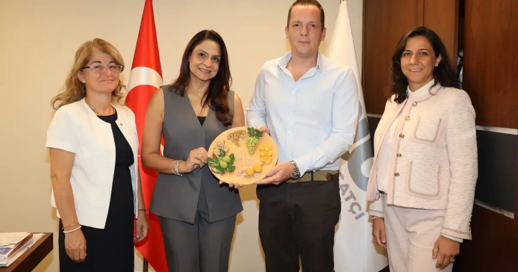 Türk Kuru Meyve Devi Türkiye-Hindistan Zirvesi: İzmir’den Dünyaya Uzanan Kısa ve Uzun Vadeli Ticaret Yolculuğu