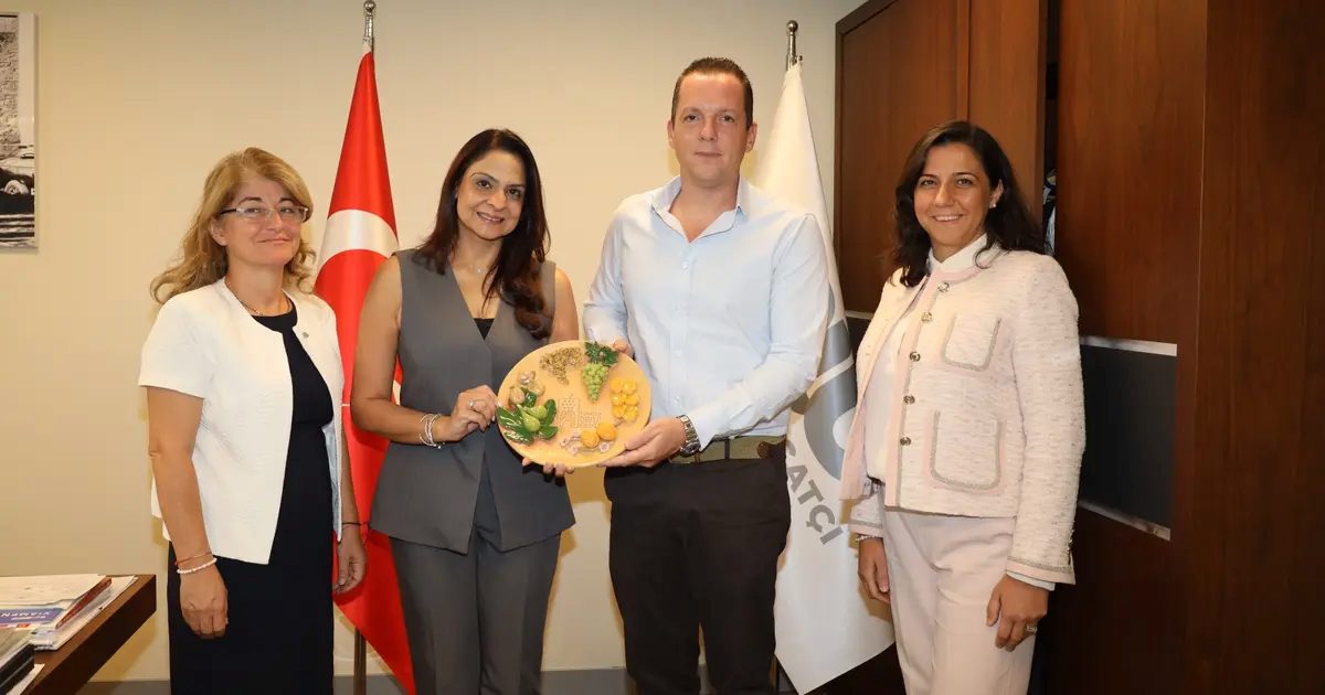 Türkiye-Korsik Hindistan: Kuru Meyve Savaşı Başladı — Türkiye’nin Lezzetli Gücü Hindistan Pazarında Büyüyor