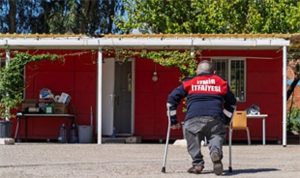 110 Yaşar: Cam Kemik Hastalığına Rağmen İtfaiyenin Işığına Dönüşen Kahraman