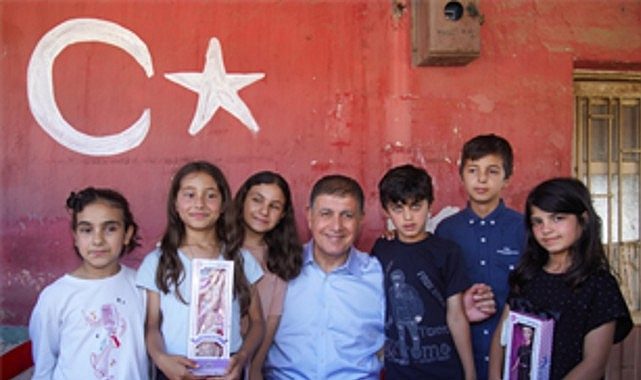 Cumhuriyetin Işığında İzmir’in Yükselen Sesleri: Halkın Hedefleri ve Geleceğe Umutla Bakan Adımlar