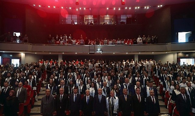 DEÜ’nün 44. Akademik Yıl Töreni: Bilim, Birlik ve Tasarrufla Geleceğe Yolculuk