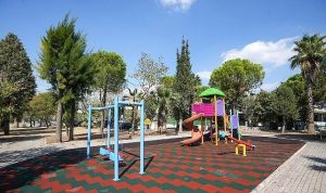 Güvenli ve Gelişen Parklar: Gaziemir’de Yenilenen Oyun Alanları ve Spor Aletleriyle Çocuklar İçin Yeni Bir Alan
