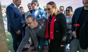 Güzelbahçe’de Ahmet Taner Kışlalı’nın Anıtı Önünde Anlamlı Anma: Aydınlık İçin Diriliş Mesajı