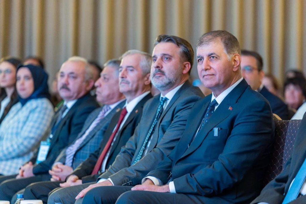İklim Krizi ve Döngüsel Ekonomi İçin Türkiye’nin Kentleri Buluşuyor: Sağlıklı Kentler Birliği Toplantısı Gaziantep’te Başladı