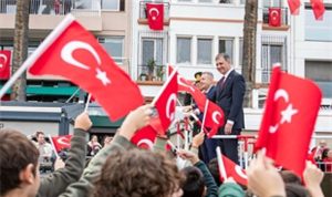 Işıyan Yollar: Cumhuriyetimizin Işığıyla İzmir’in 103. Yılına Yolculuk
