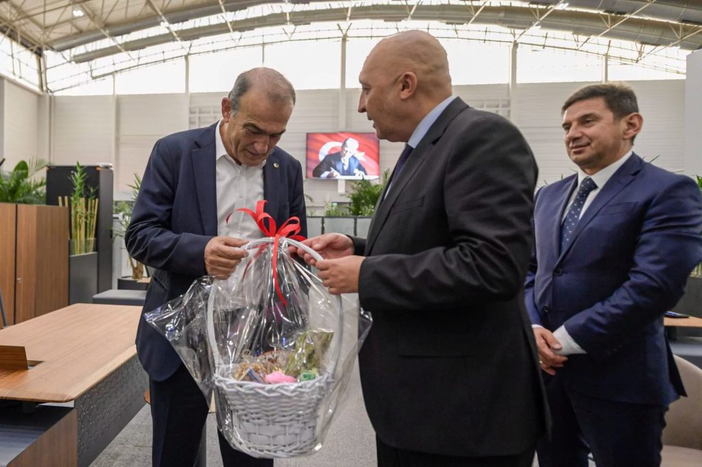 İzmir ile Kırcaali Arasındaki Kardeşlik Köprüleri Güçleniyor: Ortak Adımlar ve Yeni İş Birlikleri