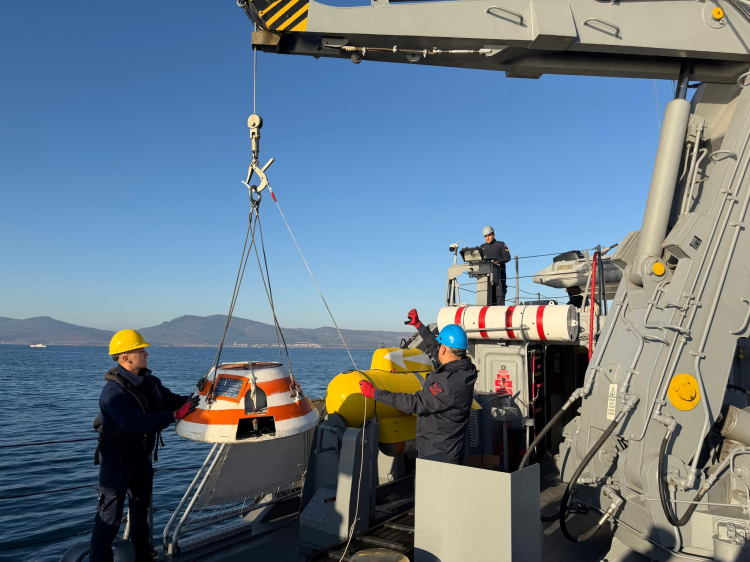 İzmir Körfezi'nde Uluslararası İş Birliğiyle Mayın Karşı Tedbirleri Harekâtı