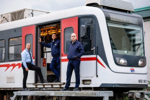 İzmir Metro’nun Kılcal Damarları: Vatmanlar, Tecrübe ve Kahraman Anlar