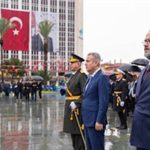 İzmir’de Cumhuriyet Coşkusu: 29 Ekim Kutlamalarının Büyüleyici Anları ve Önemli Anlar