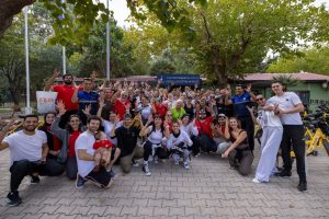 İzmir’de Sağır ve İşitme Engelliler İçin Bayram Coşkusu: Bisiklet, Zumba ve Dayanışma