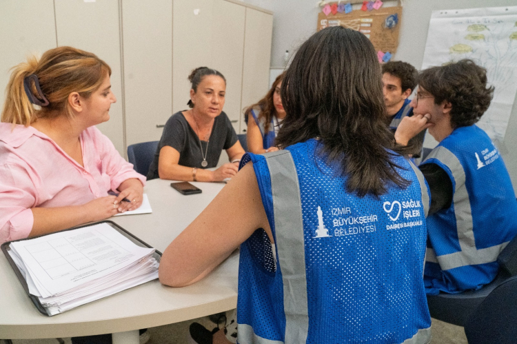 İzmir’in Sağlık Gönüllüsü Ağı: Gençler ve Mentorler Yeni Nesil Sağlık Bilinciyle Buluşuyor
