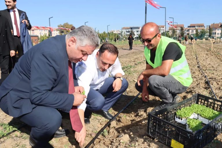 Kent Bostanında Kadınların Gücü: Ömer Eşki’nin İlham Verici Yolculuğu ve Yalova Buluşması