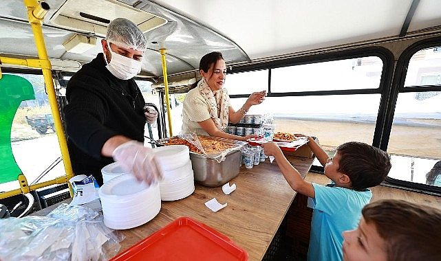 Kent Lokantası Öğrenci Otobüsleriyle Dayanışmanın Değerini Yeniden Sahneye Kaldıran Bir Eğitim-Öğretim Yılı Başladı