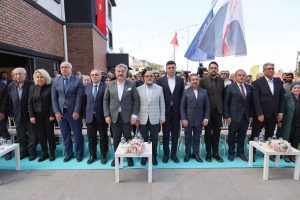 Kıranardı’nın Yürekten Yatırımı: Aile Sağlığı, Kütüphane ve Teknolojiyle Dolu Modern Yaşam Merkezi Açılışı ve Geleceğe Umut Taşıyan Projeler