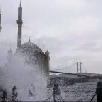 Meteorolojiden Uyarı: Batı Türkiye İçin Şiddetli Yağışlar ve Kısa Süreli Fırtına Tehditleri