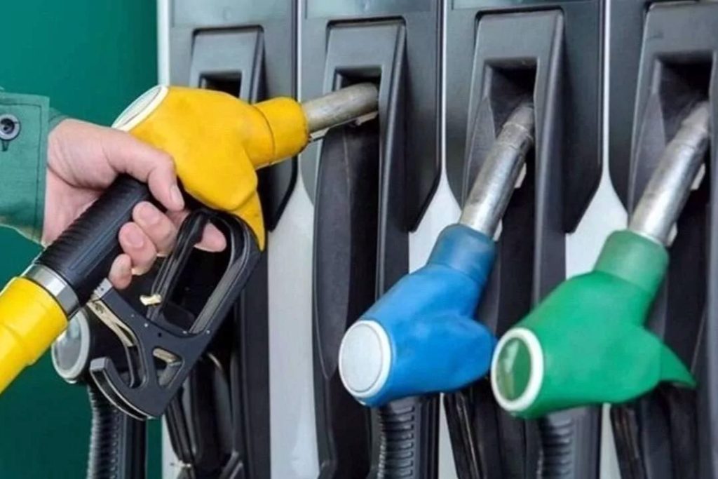 Motorin İçin Şok indirim: İstanbul ve şehir merkezlerinde litre başına 2,22 TL düşüş! Böylece benzin sabit kalırken motorin bütçenizde rahatlama var mı?