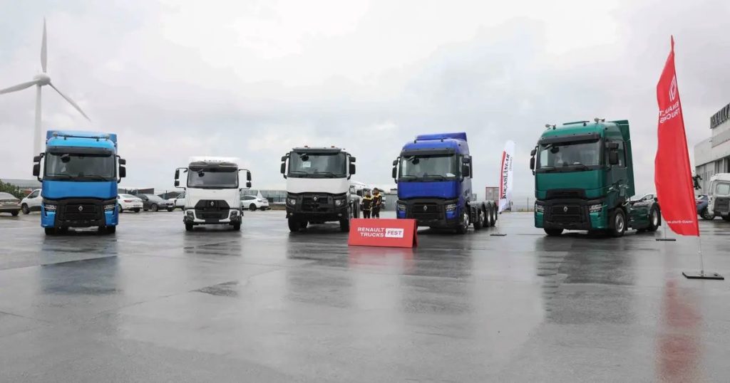 Renault Trucks FEST Türkiye Turunda Heyecan Dolu Bir Yolculuk: Ağırdan Hafife Uzanan Çözüm Zamanı