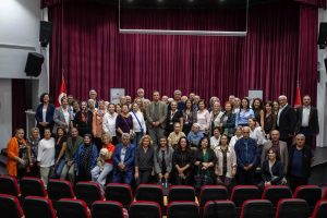 Yaşlılıkta Öğrenmenin Işığında Yeni Bir Başlangıç: 3. Yaş Üniversitesi Açılışı Coşkuyla Başladı