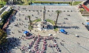 Zekâ Bahçesi: İzmir’in Işık Saçan Akıl Oyunları ve Yarınların Umudu