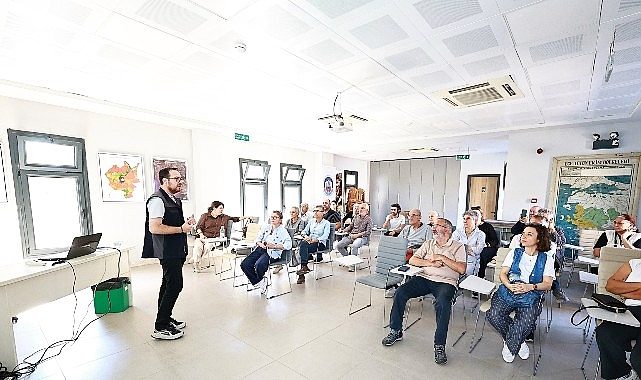 Zeytin Budamasında Devrim: Üretticilerin Bilgi ve Verimliliğini Zirveye Taşıyan Ücretsiz Eğitimle Yeni Nesil Zeytin Yetiştiriciliği Başladı